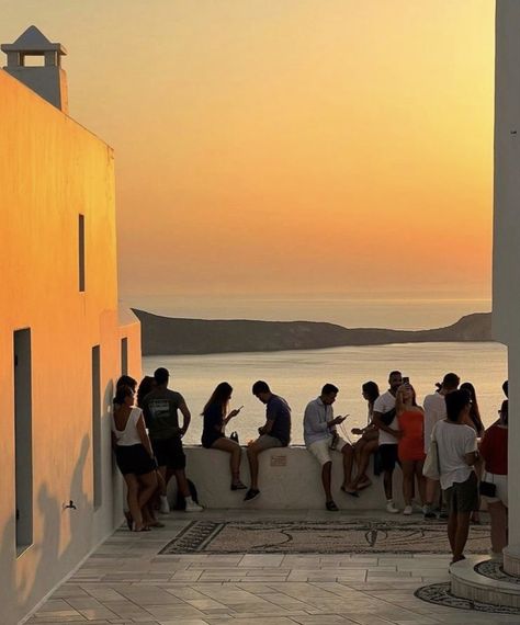 Greece Sunset, Europe Summer, Italian Summer, Best Seasons, Menorca, Summer Feeling, Summer Dream, European Summer, Pretty Places