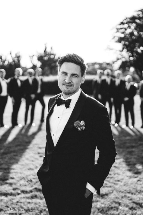 Image by Anders Dalsgaard - We selected the most beautiful bridal & groom portraits of 2019 from our Community. Getting a proper wedding portrait done is not that easy. Wedding Photographers most often do not have the time to be creative. There is so much hectic on a wedding day that we can’t always be that creative. Bridal Party Men, Must Have Groomsmen Photos, Groomsmen Shots Photo, Guys Wedding Photos, Groom And 3 Groomsmen Photos, Groom Wedding Day Pictures, Grooms Men Photoshoot Ideas, Groom With Best Man, Groom Posing Ideas