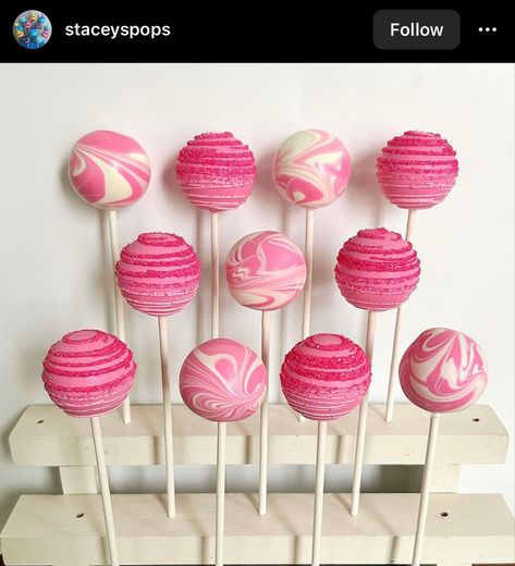 Shades Of Pink Cake Pops, Retro Cake Pops, Barbie Party Dessert Table, Preppy Cake Pops, 21st Birthday Cake Pops, Pink Cake Pops Ideas, Hot Pink Cake Pops, Cake Pop Decoration Ideas, Pink Party Treats