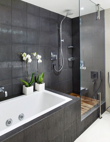 Minimalist Flat, Bilik Air Kecil, Drømme Bad, Design Interior Baie, Hiasan Dalaman Rumah, Japanese Soaking Tubs, Decor Baie, Minimalist Apartment, Tub Shower Combo