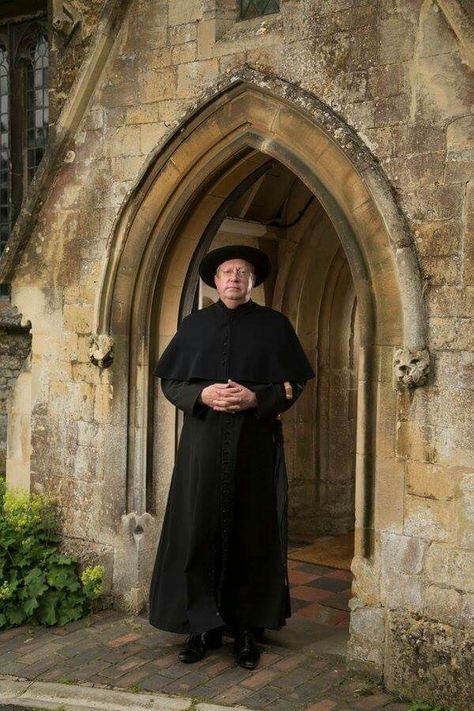 Mark Williams, our very own Father Brown. #blockley #mysteries #fatherbrown Mystery Books, British Tv Mysteries, Father Brown, Cozy Mystery Books, Mark Williams, Call The Midwife, Miss Marple, Catholic Books, British Comedy