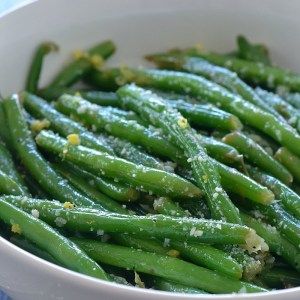 Lemon Butter Green Beans - Mother Thyme Green Bean Recipes Lemon, Butter Green Beans, Green Beans With Garlic, Green Bean Recipe, Mother Thyme, Mommy Son, Lemon Green Beans, String Beans, Bean Recipe