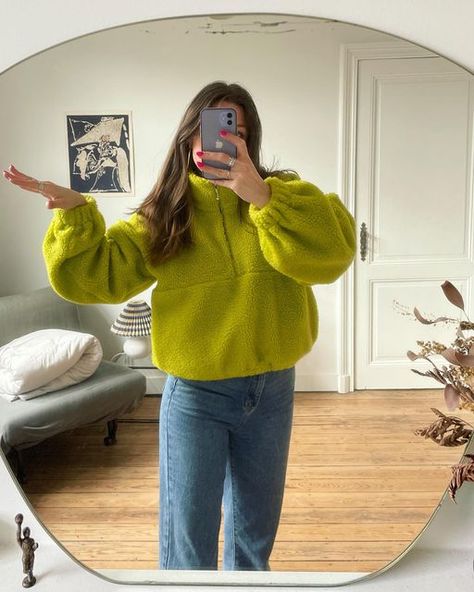 Lime Jumper Outfit, Lime Green Jacket Outfit, Lime Outfit, Lime Green Outfit Ideas, Lime Green Outfit, Lime Green Outfits, Green Cardigan Outfit, Green Jacket Outfit, Workwear Brands