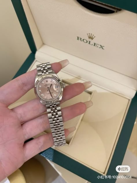 Rolex Wrist Watch, Pretty Watches, Rolex Watches Women, Classy Watch, Rolex Women, Vintage Watches Women, Expensive Jewelry Luxury, Luxe Jewelry, Jewelry Accessories Ideas