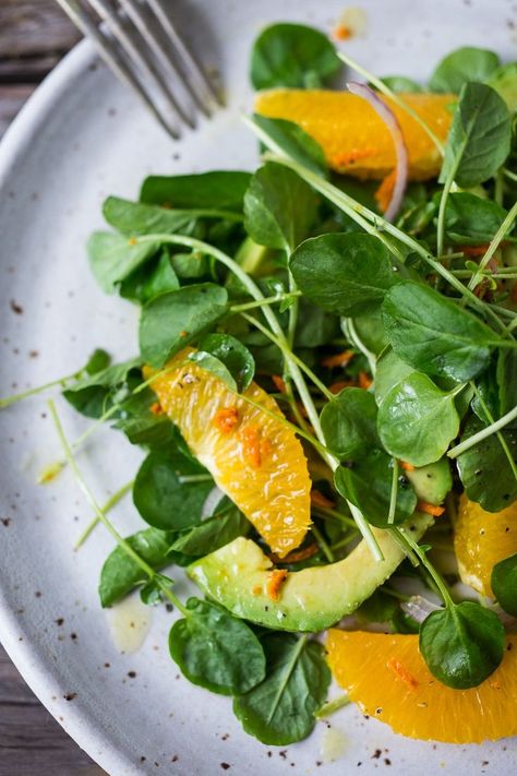 Cleansing Watercress Salad with Citrus, Avocado & Turmeric Dressing- a vibrant, peppery salad that is both energizing and gently detoxing with fresh turmeric root in the dressing. | www.feastingathome.com Watercress Recipes, Salad With Citrus, Fresh Turmeric Root, Citrus Salad, Watercress Salad, Fresh Turmeric, Orange Salad, Vegan Products, Lime Dressing