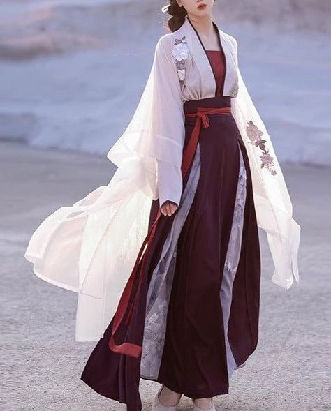 Chinese Clothing Traditional, Traditional Asian Dress, Skirt Coverup, Chinese Traditional Clothing, Loving Heart, Hanfu Dress, Blouse Skirt, Tank Top Blouse, Chinese Clothing