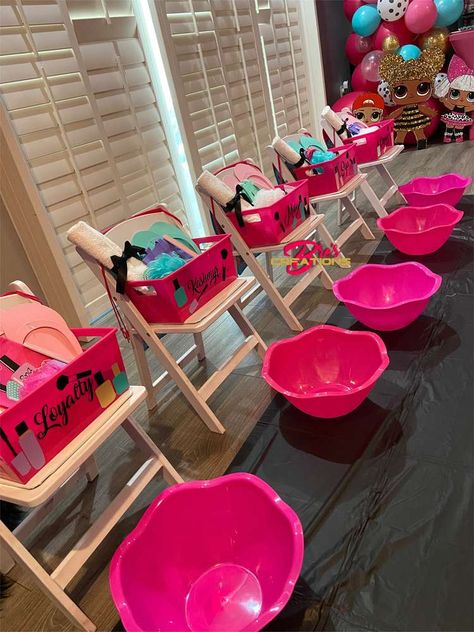 Lol Surprise Birthday Party Ideas, Surprise Birthday Party Ideas, Lol Surprise Birthday Party, Spa Sleepover Party, Lol Surprise Birthday, Birthday Lol, Hotel Birthday Parties, Spa Day Party, Slumber Party Birthday