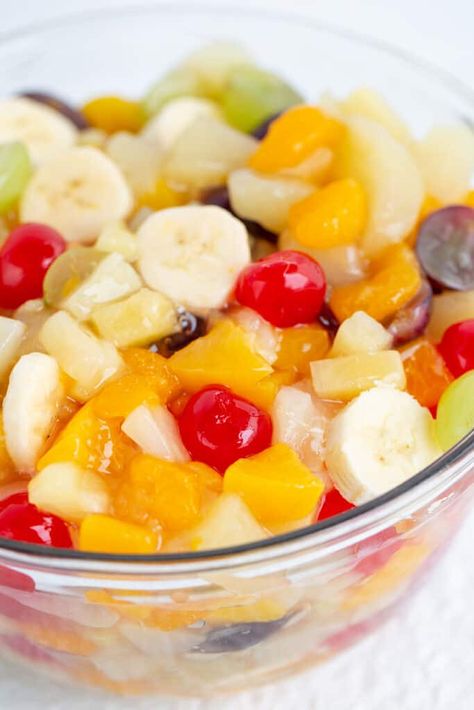 Fruit Salad With Apple Pie Filling, Easy Fruit Salad, Easy Fruit Salad Recipes, Vegetable Salads, Pineapple Salad, Homemade Apple Pie Filling, Peach Pie Filling, Canned Apple Pie Filling, Fruit Salad Easy