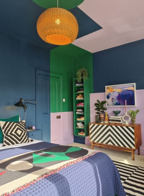 Colour Block Bedroom, Colorful Eclectic Decor, Urban Jungle Bedroom, Colour Blocking Interior, Tropical Bedroom Decor, Eclectic Decor Bedroom, Jungle Bedroom, Sophie Robinson, Home Makeovers