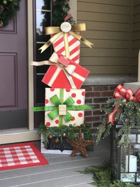 Outdoor Christmas Decorations for Yard | HubPages Outdoor Christmas Diy, Outside Christmas Decorations, Grinch Christmas Decorations, Christmas Yard Art, Christmas Yard Decorations, Christmas Decorations Diy Outdoor, Christmas Wood Crafts, Christmas Yard, Christmas Garden