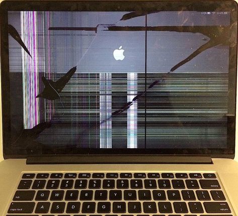 MacbookScreenRepair Senior Pranks, Macbook Screen, Samsung Gadgets, Laptop Screen Repair, Macbook Repair, Computer Repair Services, Broken Screen, Website Optimization, Laptop Repair