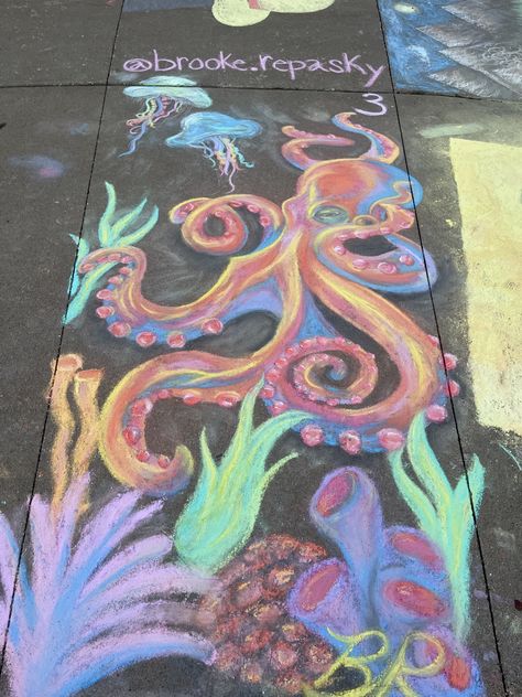 Water Chalk Art, Ocean Sidewalk Chalk Art, Mermaid Sidewalk Chalk Art, Flamingo Chalk Art, Chalk Sidewalk Ideas, Chalk On Paper Art, Cute Chalk Doodles, Small Chalk Art, Fun Chalk Drawings