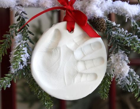 Natal, Salt Dough, Pai, Handprint Ornaments, Homemade Clay, Baby Handprint, School Craft, Navidad Diy, Ornament Kit