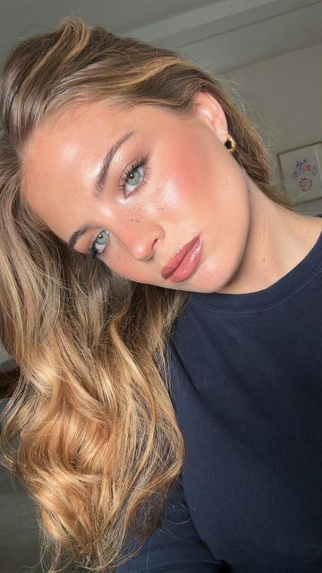 Lila Makeup Looks, Natural Lifted Makeup Look, Tabitha Swatosh Makeup, Warm Toasty Makeup, Lila Childs Makeup, True Spring Makeup Looks, Warm Spring Makeup Looks, Dark Hair Blue Eyes Makeup, Toasty Makeup