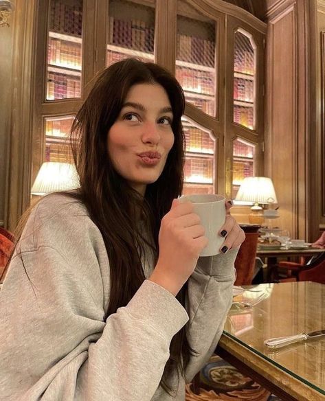 Brown Hair, Paris Christmas, Camila Morrone, Bellini, Couple Goals, Cortes De Pelo, Christmas Time, Just In Case, My Girl