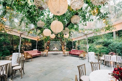 Atlanta Wedding Venues Affordable, Wedding Venues Atlanta Ga, Glass House Wedding Venue, Swan House Atlanta, Swan House Wedding, Ga Wedding Venues, Vintage Wedding Venues, Glass House Wedding, Tent Wedding Reception