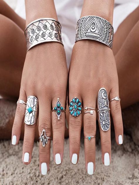 Knuckle Rings, Hipster Outfits, Different Rings, Ring Sets Boho, Punk Vintage, Knuckle Ring, Fake Piercing, Silver Ring Set, Turquoise Boho