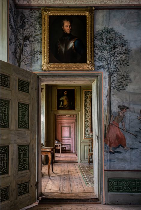 Pinterest, Stola Manor and going down a Swedish interiors rabbit hole – Directorio Deco by Gloria Gonzalez French Country Chateau, Manor House Interior, Chapel Conversion, Gustavian Interiors, Manor Interior, Rococo Interior, Swedish Interiors, Houghton Hall, English Interior