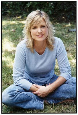 Courtney Thorne Smith, Medium Hair Styles For Women, Timeless Looks, Shaggy Short Hair, Haircuts For Women Over 50, Gorgeous Hairstyles, Hairstyles And Haircuts, Split Hair, Edgy Short Hair