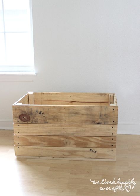 Wall Tables, Wooden Box Diy, Diy Toy Storage, Pallet Storage, Rustic Furniture Diy, Pallet Crates, Diy Organizer, Crate Diy, Pallet Boxes