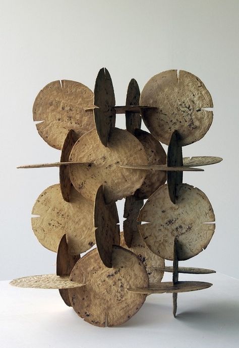 nicecollection:  Damian Ortega - Modulo de construccion de tortillas, 1998. Modular Sculpture, Cardboard Sculpture, Cardboard Art, Futurism, Sculpture Installation, Modern Sculpture, Paper Sculpture, Abstract Sculpture, Wood Sculpture