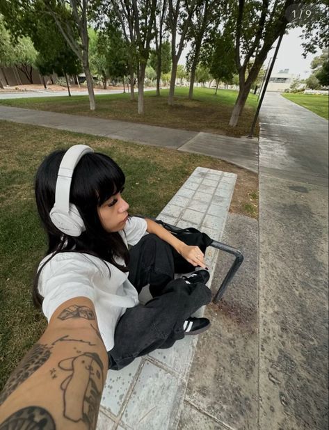 With Headphones Aesthetic, Sambas Adidas Outfit, Bose Headphones Aesthetic, Aesthetic Brown Hair, Headphones Outfit, Fall Core, Samba Adidas Outfit, Headphone Outfit, Uni Aesthetic