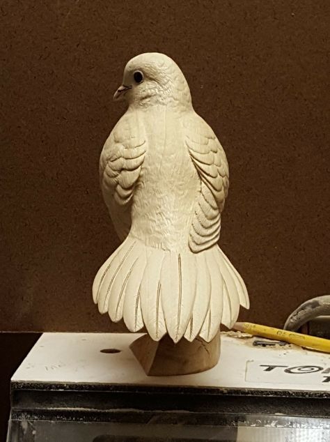 Bird Carving Patterns, Ceramic Birds Sculpture, Animals With Horns, Ceramic Sculpture Figurative, Carved Wood Wall Art, Song Birds, Bird Carving, Indian Sculpture, Clay Crafts Air Dry