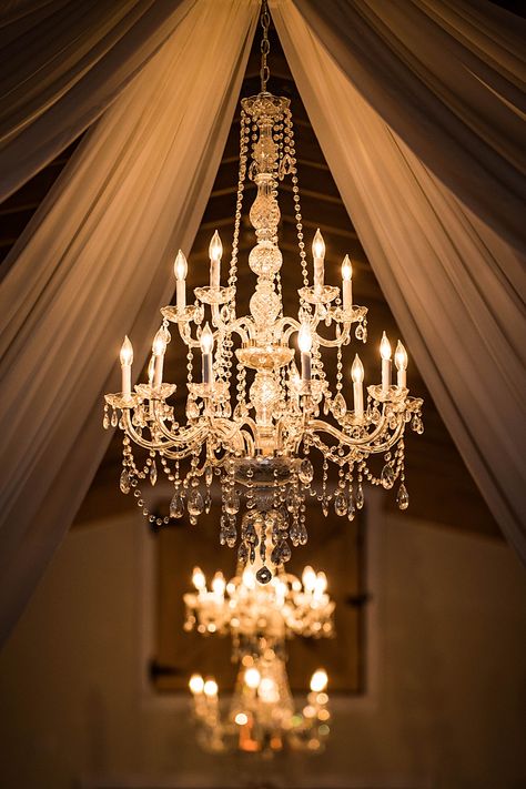 Big Hanging Lights, Chandeliers Aesthetic, Low Hanging Chandelier, Chandelier Wallpaper Backgrounds, Bridgerton Chandelier, Vintage Chandelier Aesthetic, Chandelier Photoshoot, Living Room Chandelier High Ceiling, Living Room Chandelier Low Ceiling