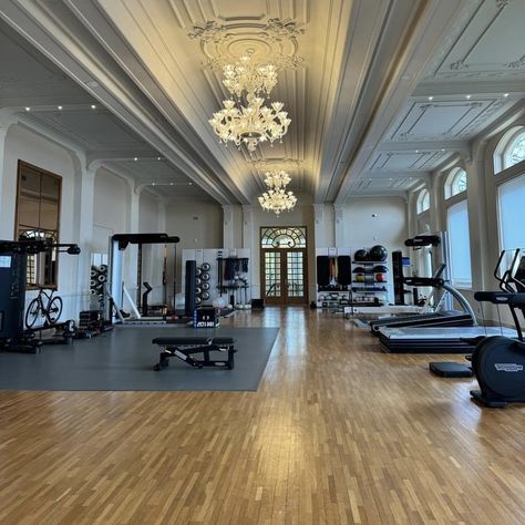 Pretty Gym, Unique Buildings Architecture, Dream Home Gym, Dance Rooms, Luxury Houses Mansions, Gym Room At Home, House Redesign, Dream Mansion, Dream Life House