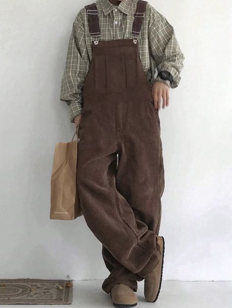 Cottagecore Aesthetic Men Outfits, Goblin Core Outfit Overalls, Male Overalls Outfit Aesthetic, Poet Core Outfits, Clothing Aesthetic Types Male, Mens Outfits Cottagecore, Men's Overalls Outfits, Corduroy Overalls Men, Male Cottagecore Aesthetic