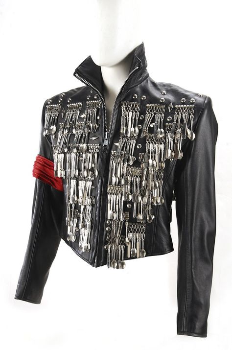 Michael Lee Bush's Michael Jackson’s ‘dinner jacket’ made from jacket, spoons and pins Michael Jackson Michael Jackson Outfits, Michael Jackson Jacket, Michael Jackson Merchandise, Joseph Jackson, Magic Man, King Of Pop, Paris Jackson, Dinner Jacket, Lisa Marie Presley