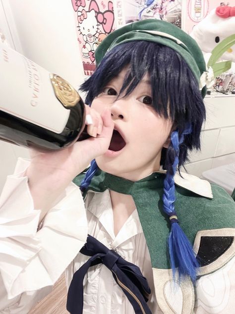 Female Venti, Drunk Photoshoot, Venti Cosplay, Cosplay Genshin, Genshin Impact, Quick Saves