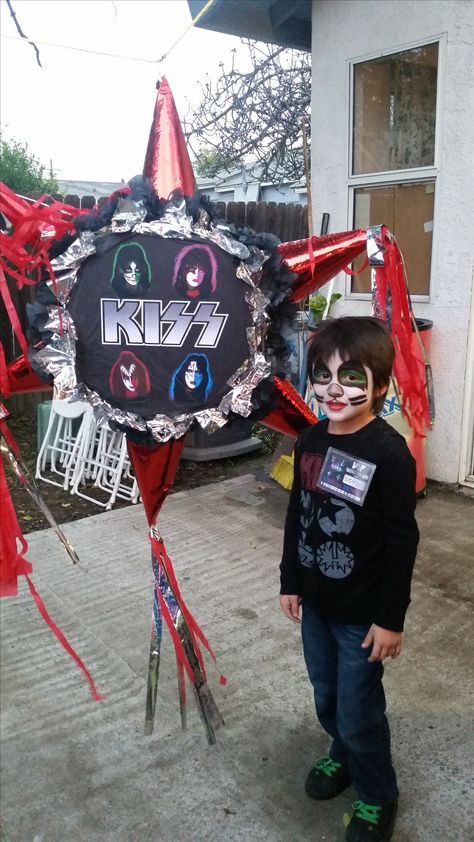 Kiss Band Party Decorations, Kiss Band Birthday Party, Kiss Band Party, Kizz Band, Kiss Birthday Party, Kiss Group, Banda Kiss, Kiss Party, Kiss Artwork