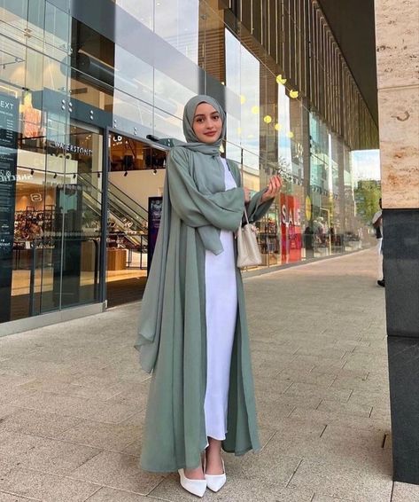 Abaya Fashion Casual, Abaya Outfit, Moslem Fashion, Hijab Abaya, Hijabi Fits, Stile Hijab, Blouse Casual Fashion, Eid Outfits, Modest Fashion Hijab