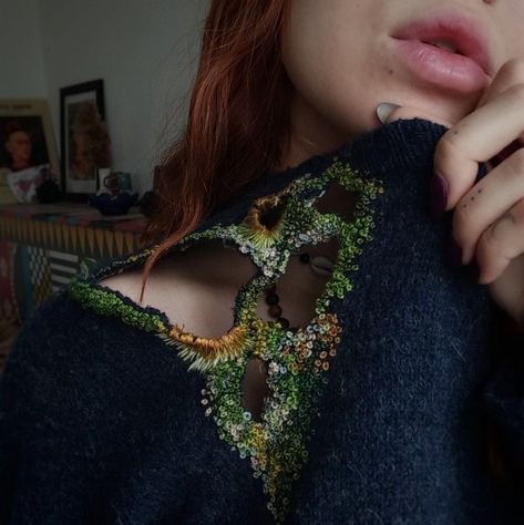 Embroidered Moss On Clothes, Moss Embroidery Clothes, Strange Embroidery, Embroidery Upcycle, Moss Clothes, Moss Clothing, Ripped Clothes, Moss Embroidery, Moss Sweater