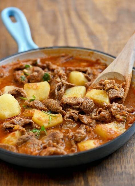 Spicy Carne guisada with potatoes and a hearty tomato sauce. This Mexican-style beef dish is hearty, big-flavored and perfect with rice! Carne Guisada Recipe, Guisada Recipe, Salvadorian Food, Meat And Potatoes, Authentic Mexican Recipes, Carne Guisada, Beef And Potatoes, Mexican Dinner, Spicy Beef