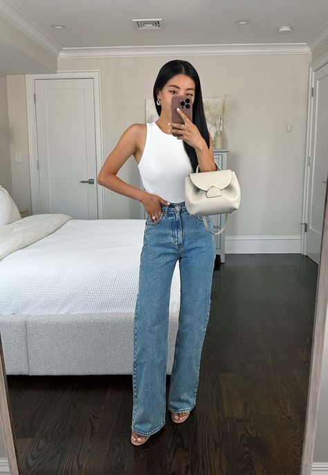 90s Jeans Outfit, Outfit For Petite Women, Straight Jeans Outfit, Outfit Petite, Denim Jeans Outfit, Looks Jeans, Jeans Outfit Women, Jeans Claro, Outfits Petite