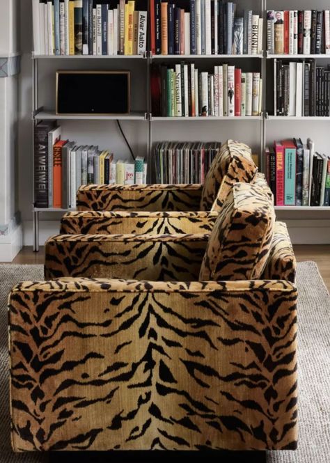 Animal Print Furniture, Print Armchair, World Wide Web, Printed Chair, Interiors Dream, Dream House Interior, Eclectic Home, Tiger Print, Dream House Decor