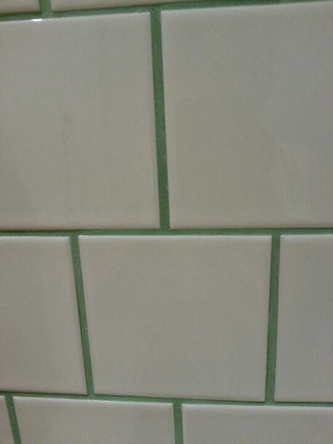 Green grout could be a more subtle way to bring the green in. White Tiles Green Grout, Green Tiles Pink Grout, Tiny Green Bathroom, Green Tile Grout, Colorful Grout, 1940 Bathroom, Green Grout, Bad Inspo, 50s Bathroom