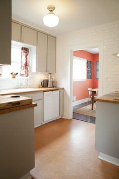 All About: Cork Flooring — Kitchen Flooring Spotlight Cork Flooring Kitchen, Butcherblock Countertops, Diy Kitchen Flooring, Kitchen Spotlights, Cork Floor, Diy Kitchen Renovation, Basic Kitchen, Linoleum Flooring, Cork Flooring