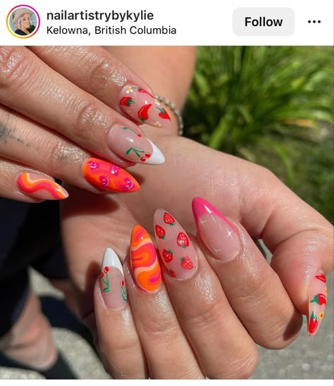 Spicy Nail Art, Hot Pepper Nails, Chilli Pepper Nails, Chili Pepper Nails, Pepper Nails, Complex Nail Designs, Spicy Nails, Playful Nails, Fruit Nail Designs