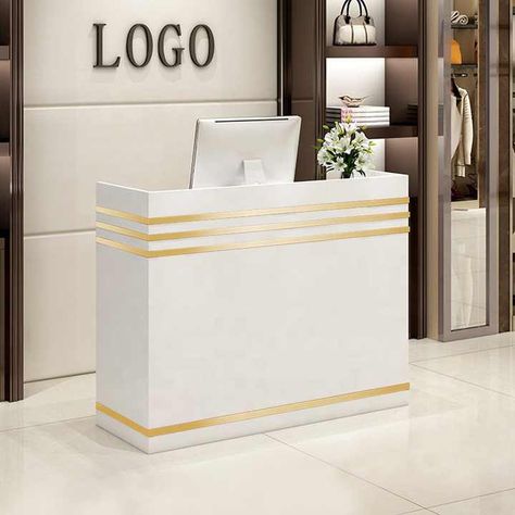 Small Shop Counter Ideas, Store Desk Design, Shop Desk Counter, Hotel Counter Design, Counters For Shops, Small Counter Design, Small Hotel Reception Design, Clothing Store Counter Design, Modern Cash Counter Design Retail Shops