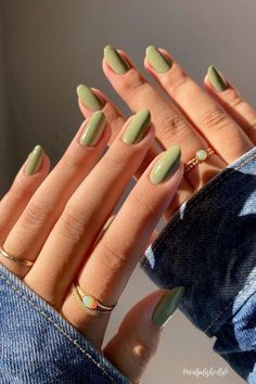 Sage Green Nails, Green Nail, Minimal Nails, Casual Nails, Soft Nails, Pastel Nails, Neutral Nails, Minimalist Nails, Classy Nails