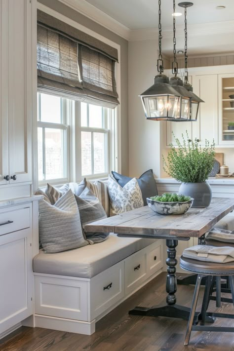 Ideas for farmhouse breakfast nooks for lazy Sunday mornings. Farmhouse Nook Table, Kitchen Table Window Seat, Cottage Style Breakfast Nook, Breakfast Nook Not In Corner, Breakfast Booth Kitchen, Home Renovation Ideas On A Budget, Kitchen Nook Ideas Small Corner, Black Breakfast Nook, Modern Farmhouse Breakfast Nook