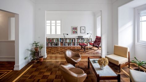 1930s Apartment, Charcoal Carpet Living Room, Charcoal Carpet, Lisbon Apartment, Interior Design Examples, Oak Parquet Flooring, Wood Parquet Flooring, Parquet Floor, Minimal Interior Design