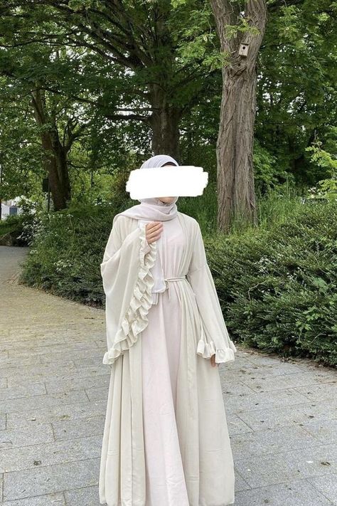 Islamic Modest Fashion, Modest Outfits Muslim, Outfits Muslim, Muslim Outfit, Hijab Fashion Summer, Modern Hijab Fashion, Eid Outfits, Muslim Couple, Muslim Outfits Casual