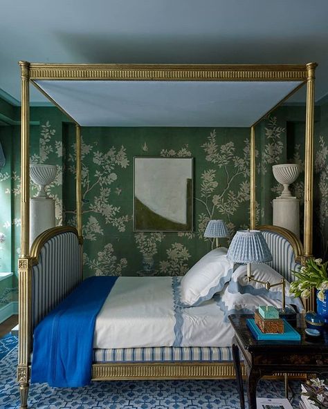 Mark Sikes, Kips Bay Showhouse, Mark D Sikes, Wallpaper Interior Design, Wallpaper Interior, Hand Painted Wallpaper, Luxury Duvet Covers, Chinoiserie Wallpaper, Canopy Bed