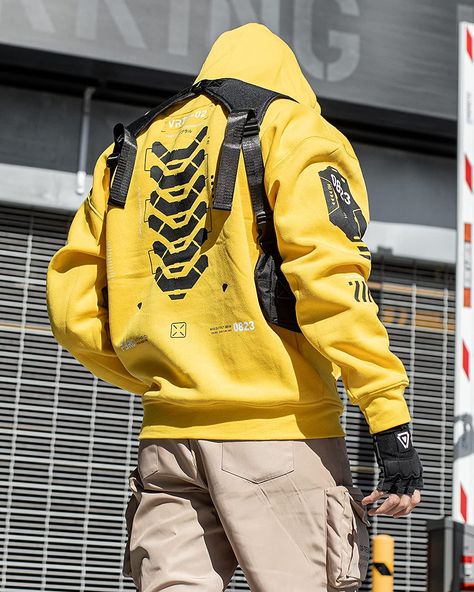 Amazon.com: Fabric of the Universe Premium Techwear Graphic Fashion Cyberpunk Hoodie (Yellow VRTB-02B, XX-Large) : Clothing, Shoes & Jewelry Tech Wear Hoodie, Cyberpunk Clothing Design, Colourful Techwear, Yellow Cyberpunk Outfit, Yellow Techwear, Oversized Techwear Hoodie For Urban Adventures, Orange Techwear, Yellow Techwear Jacket, Cyberpunk Hoodie