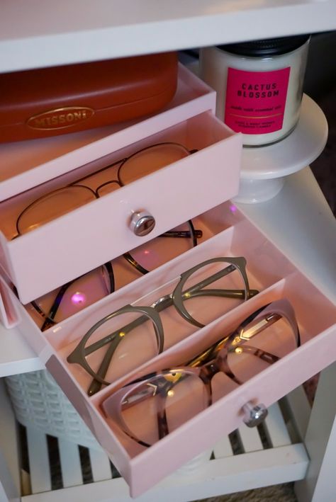 Eyeglasses Storage Ideas, Eye Glass Storage Ideas, Eye Glasses Organization, Eye Glasses Storage Ideas, Eyeglass Storage Ideas, Glasses Storage Ideas, Glasses Organization, Eyeglasses Storage, Eyeglass Storage