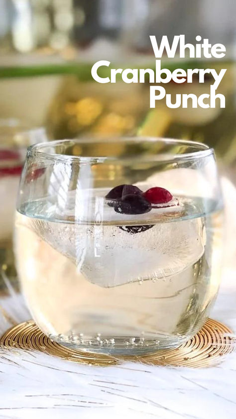 White Cranberry Punch White Christmas Margarita Punch, White Cranberry Mocktail, Sparkling White Grape Juice Punch, Punch With White Grape Juice, Mocktail Punch Bowl, Clear Punch Recipes Non Alcoholic, Apple Punch Recipes Non Alcoholic, Winter Party Punch, White Christmas Punch With Alcohol